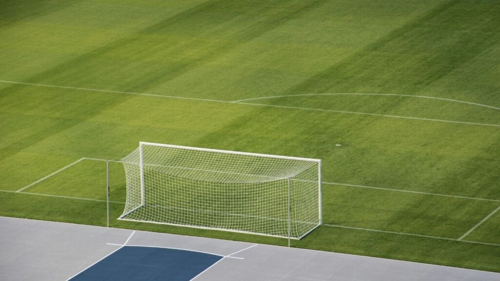 Boys Youth Soccer Leagues Explained & Ranked